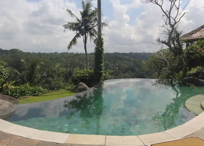Resort Taman Bebek Bali 4*